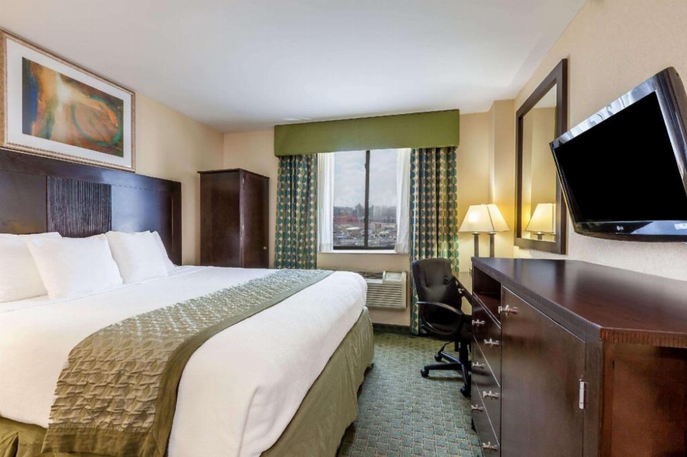 Royal Stay Hotel Main image